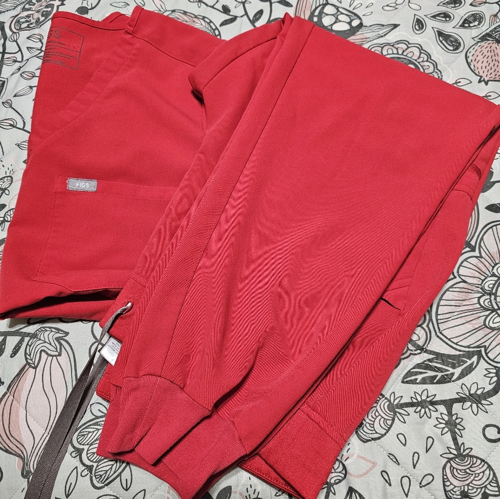 Figs scrubs set